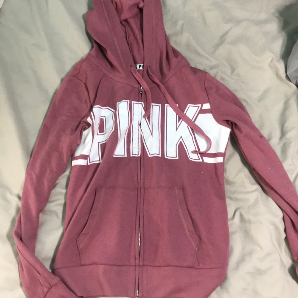 pink sweatshirt